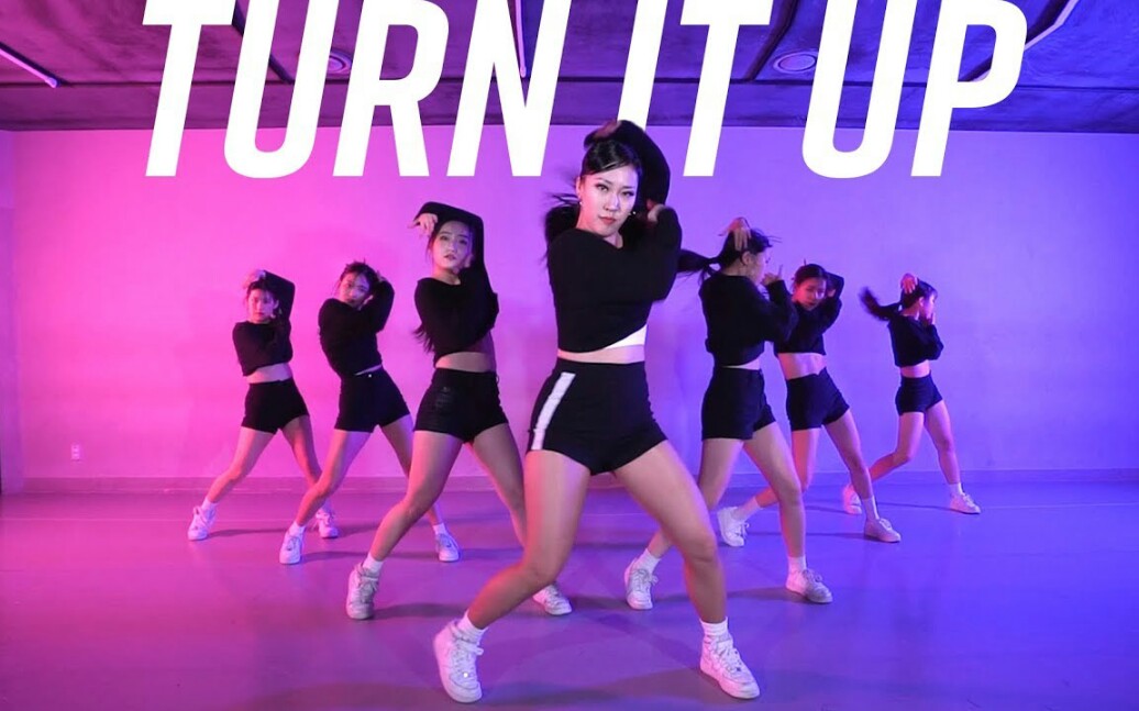 [图]电音女王归来！Jane Kim超力度电音编舞《Turn It Up》