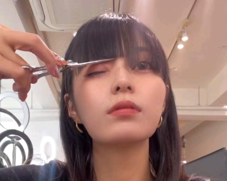 剪个齐刘海公主切