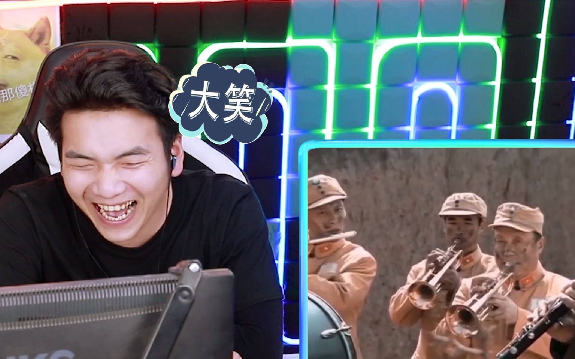 憋笑大挑战:亮剑里面的乐队,演奏的却是黑人抬棺的歌!