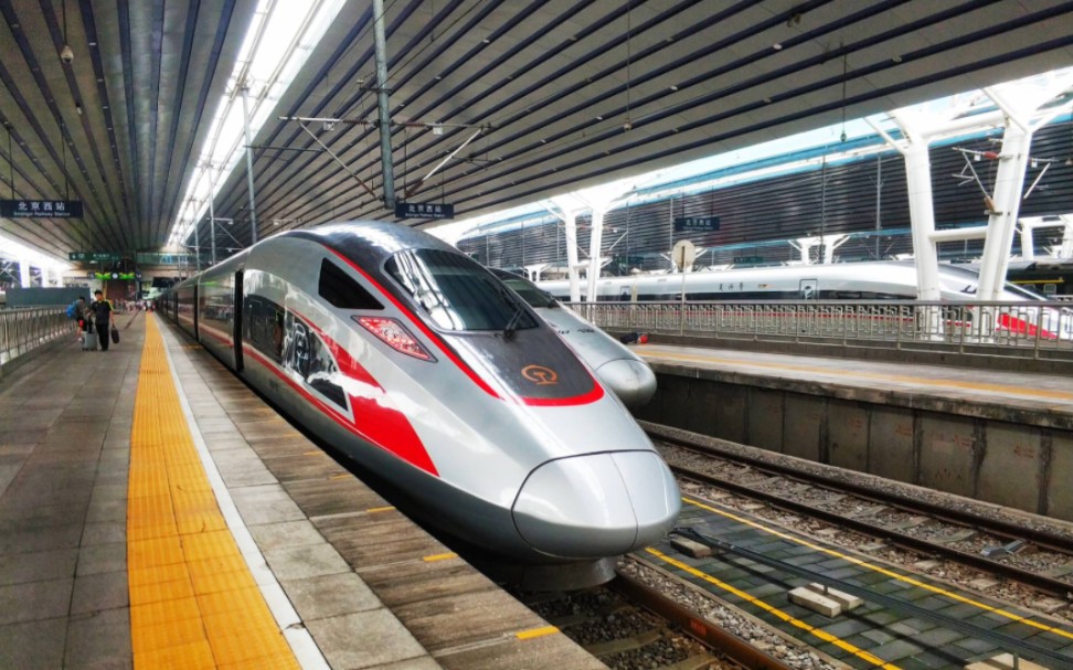 g2023次列车即将进站,再见2022,你好2023!