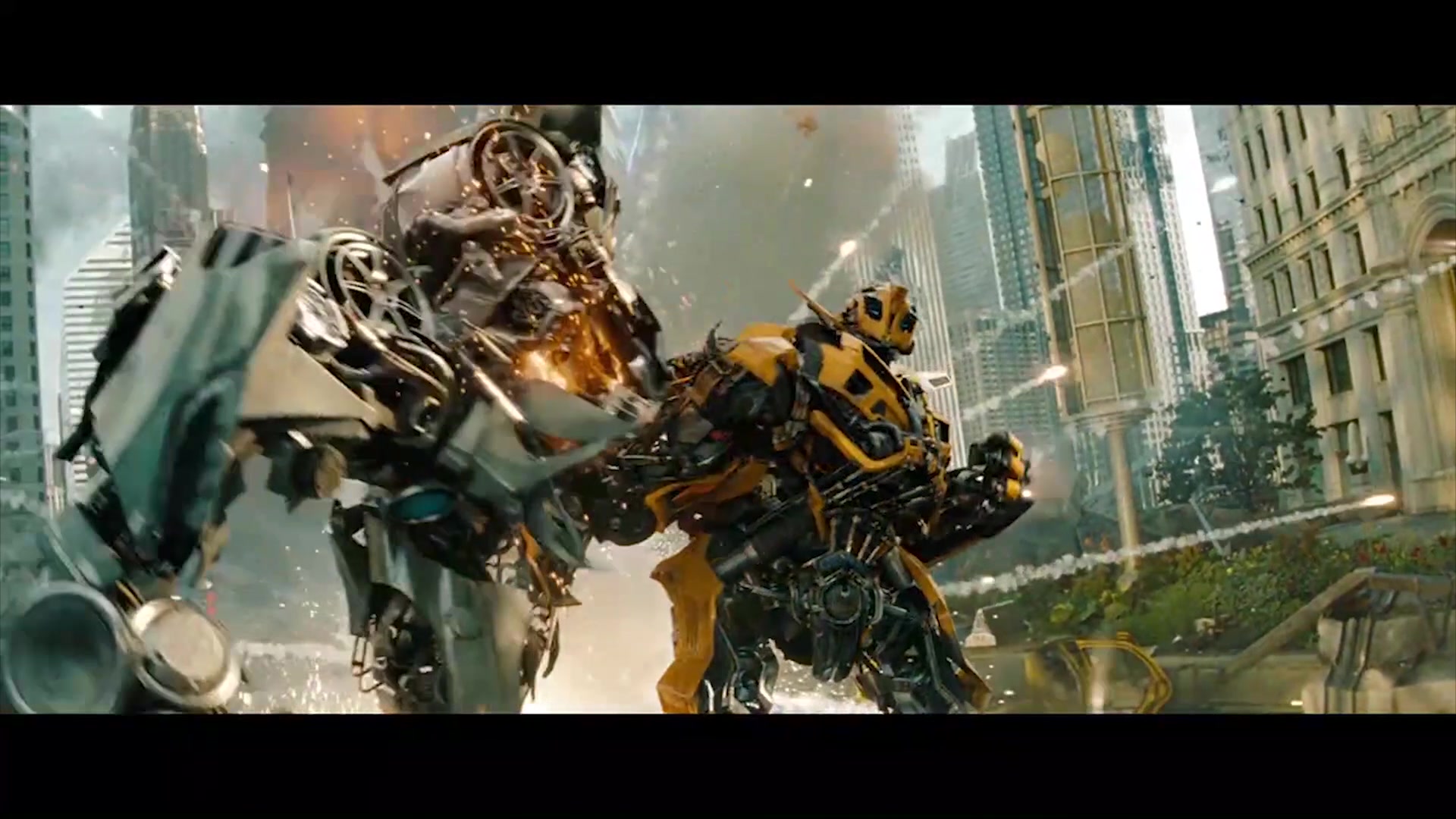 变形金刚名场面大盘点,大黄蜂的战斗集锦,面罩一戴,谁都不爱