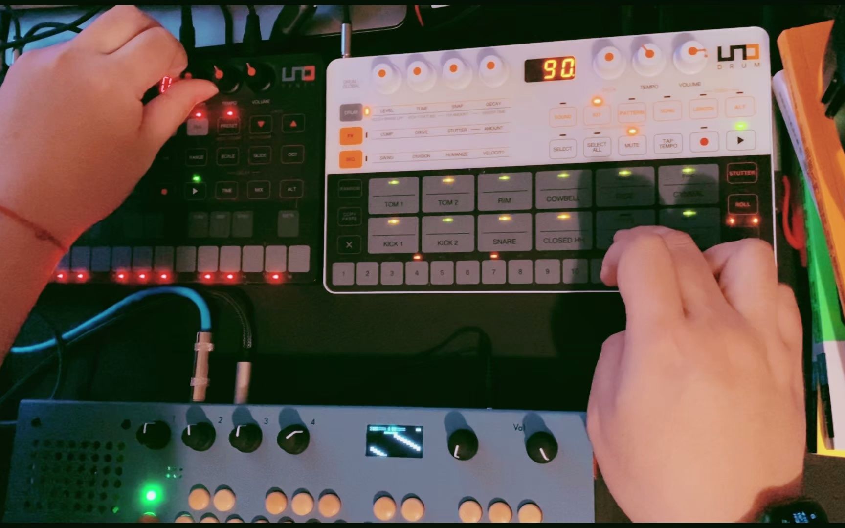 瞎玩合成器unosynthunodrum