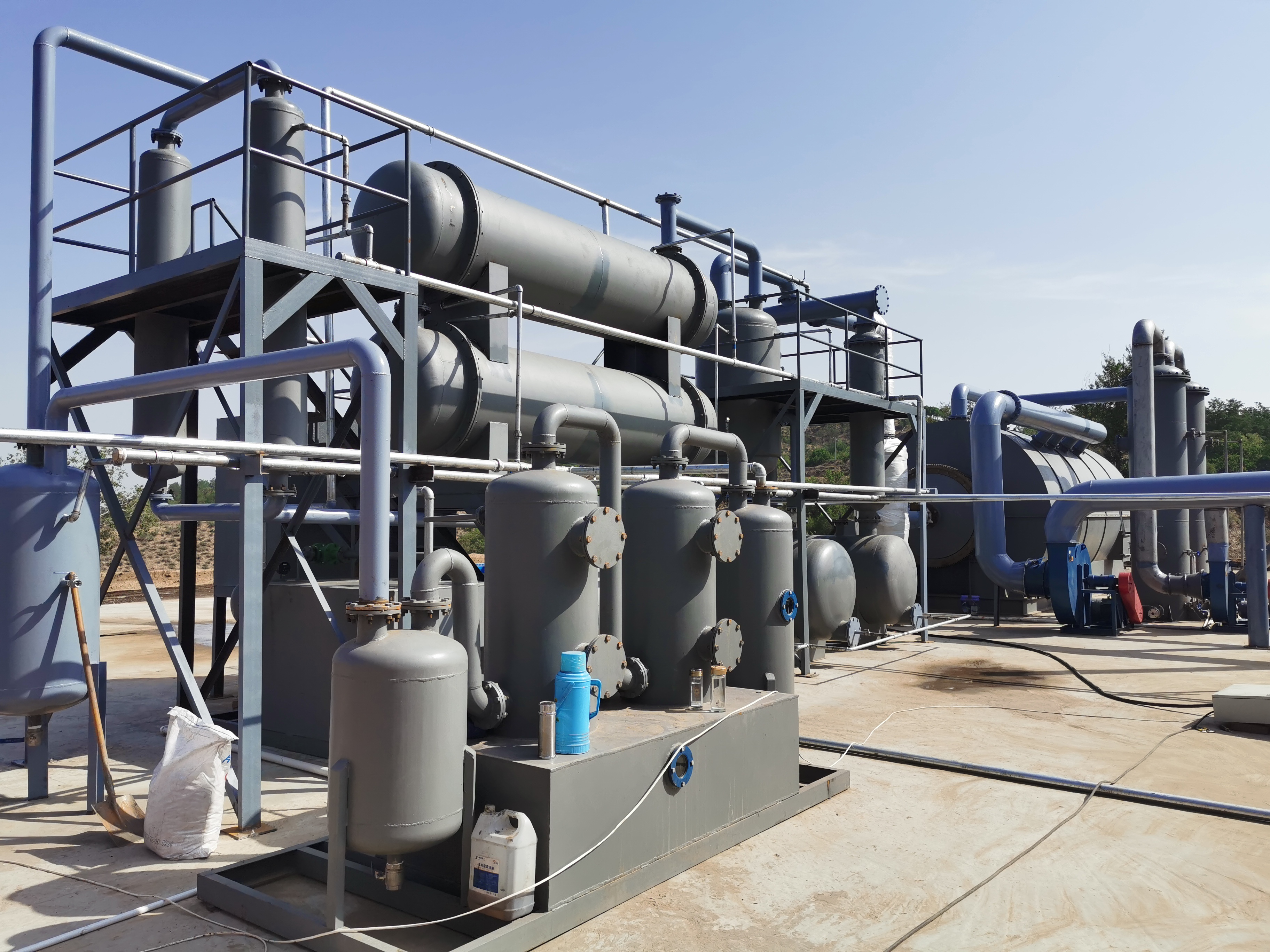 东盈炼油设备发货