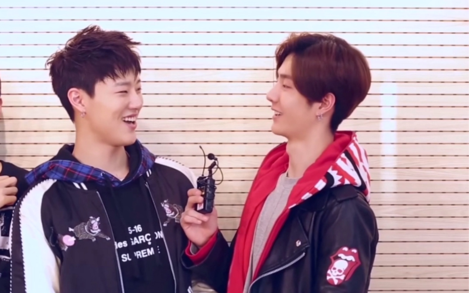 【uniq】【85狮子line】【曹承衍/王一博】世界奇奇怪怪,我愿意陪你