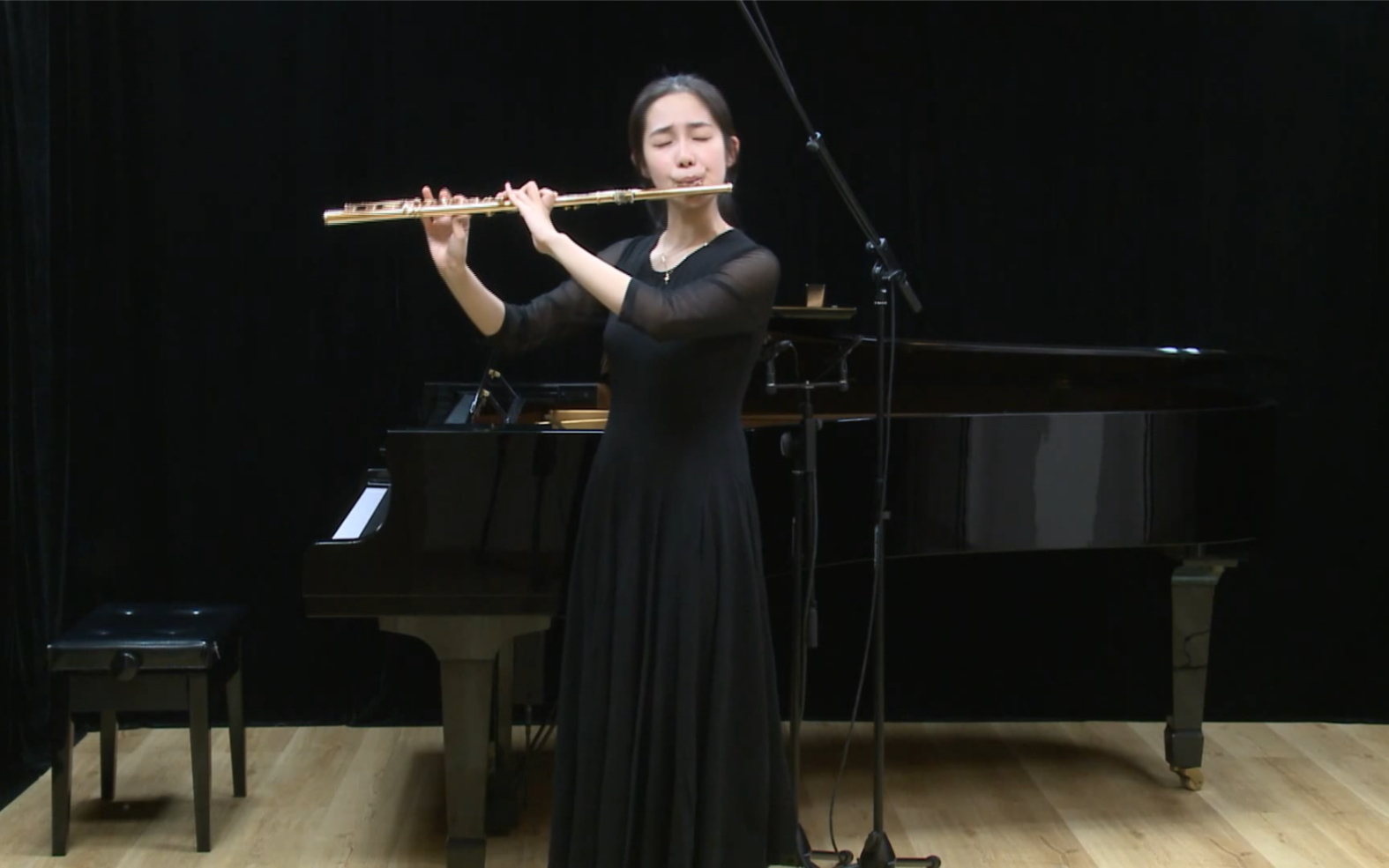 [图]Partita in a minor for Flute Solo BWV 1013 (the first movement)巴赫a小调长笛无伴奏组曲第一乐章