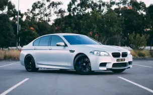 Download Video: 【顾俊】跟我小时候的梦想 —— BMW M5，说再见！