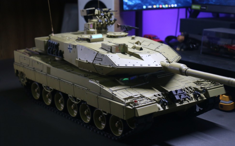 恒龙豹二沙漠涂装