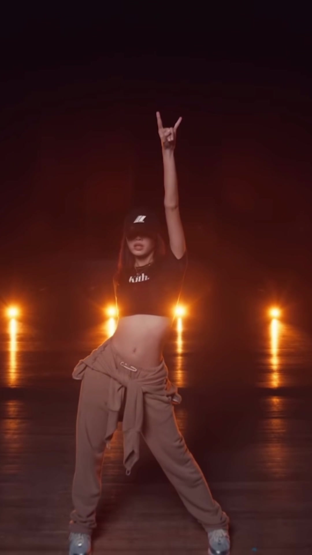 lisa rockstar舞蹈练习