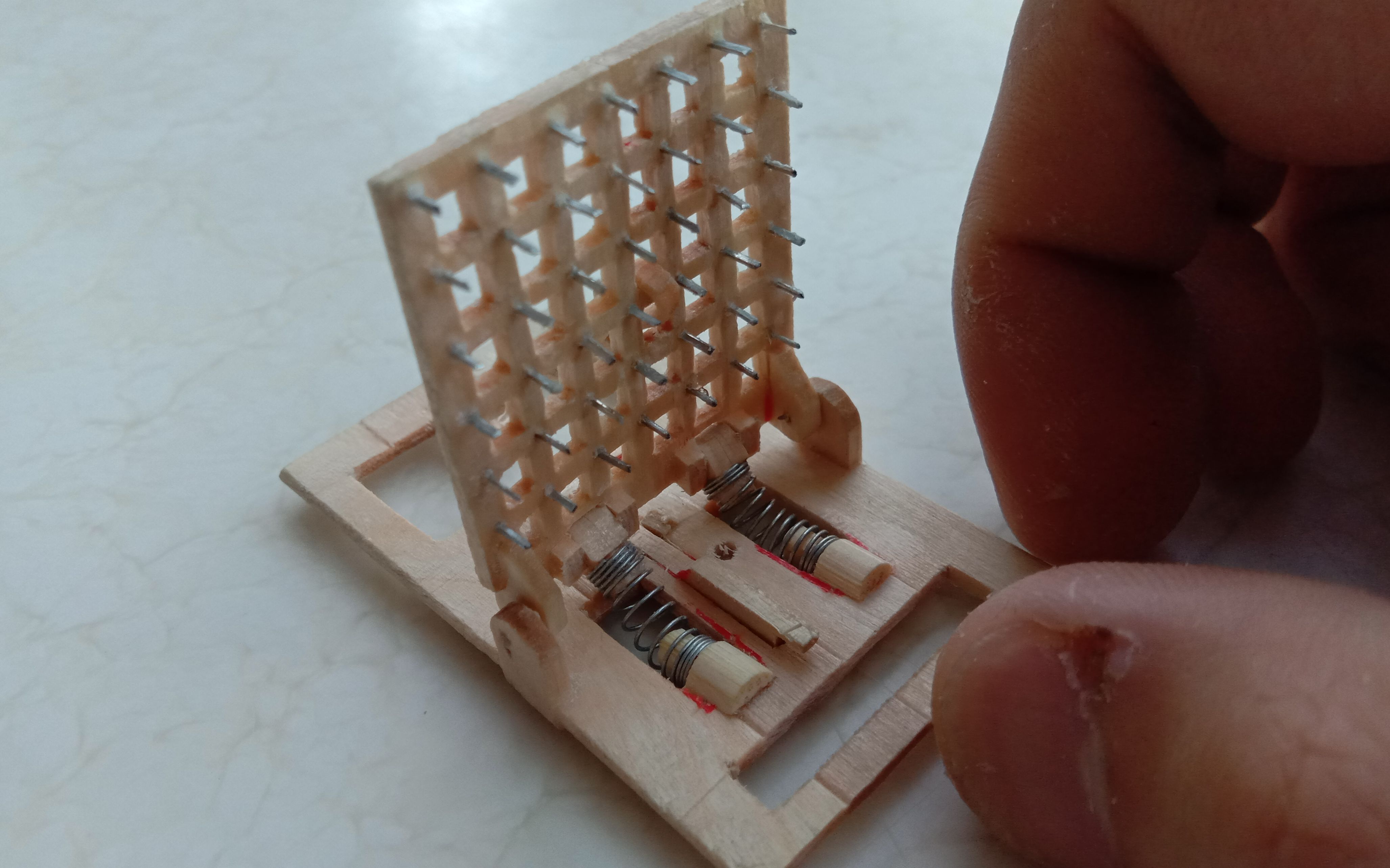 (冰棍杆)制作一个改进陷阱 触发装置更可靠