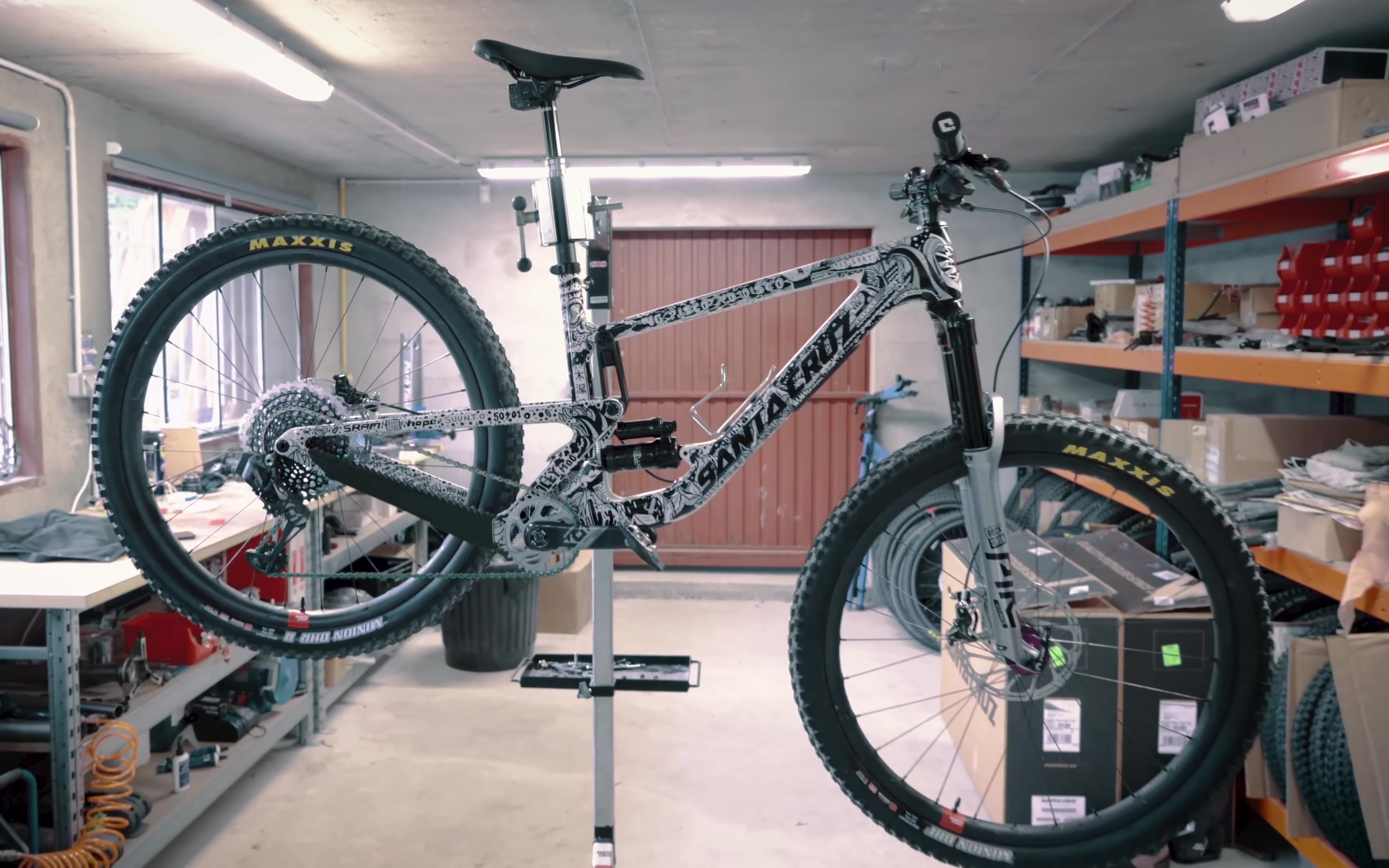 装车视频丨 纯手绘涂装 2020款santa cruz hightower