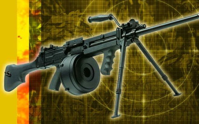 【二崩游戏】cf手游:史上最次轻机枪?