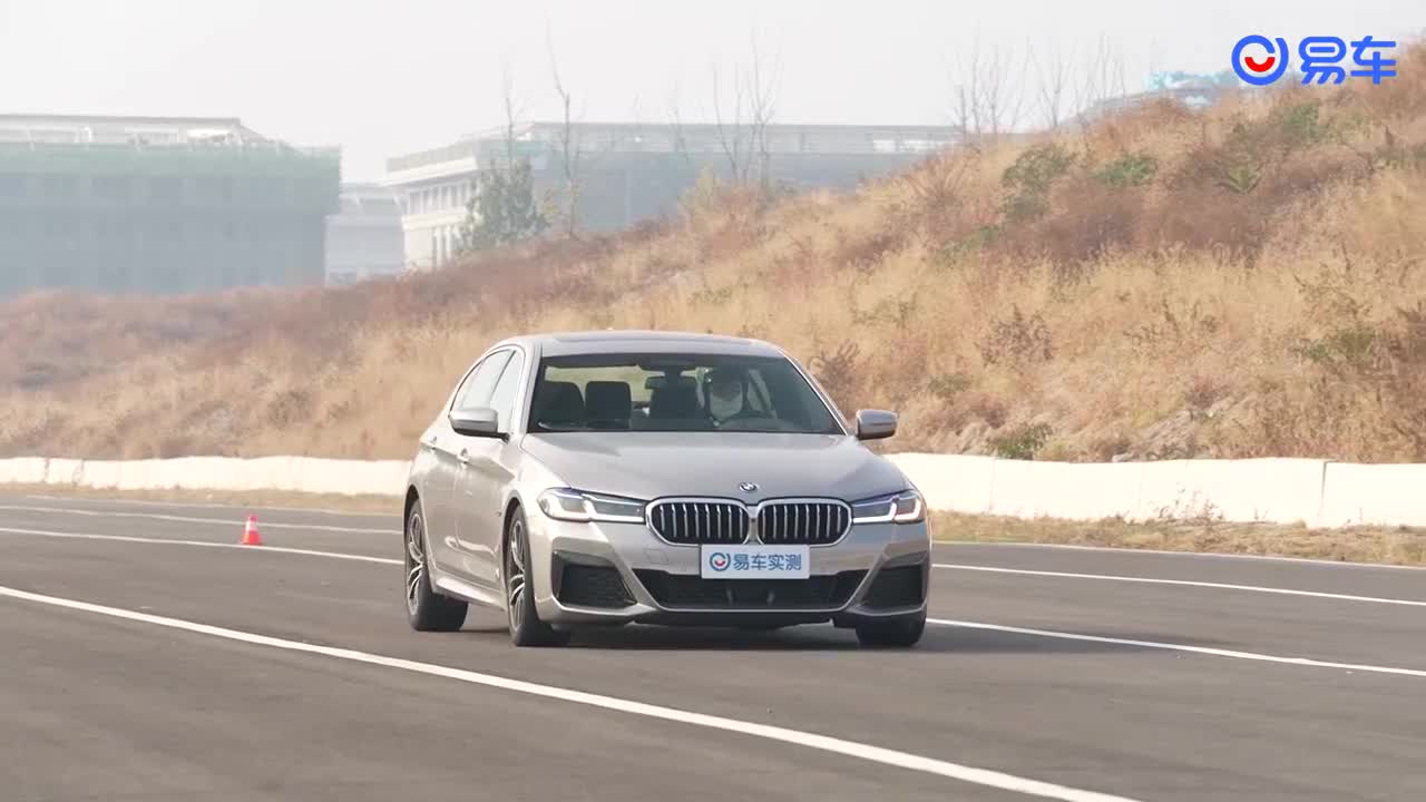 宝马5系 插电混动 制动测试