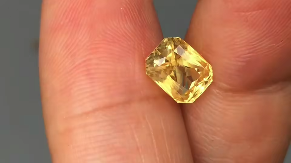 儒翌2.09ct天然无烧金色蓝宝石