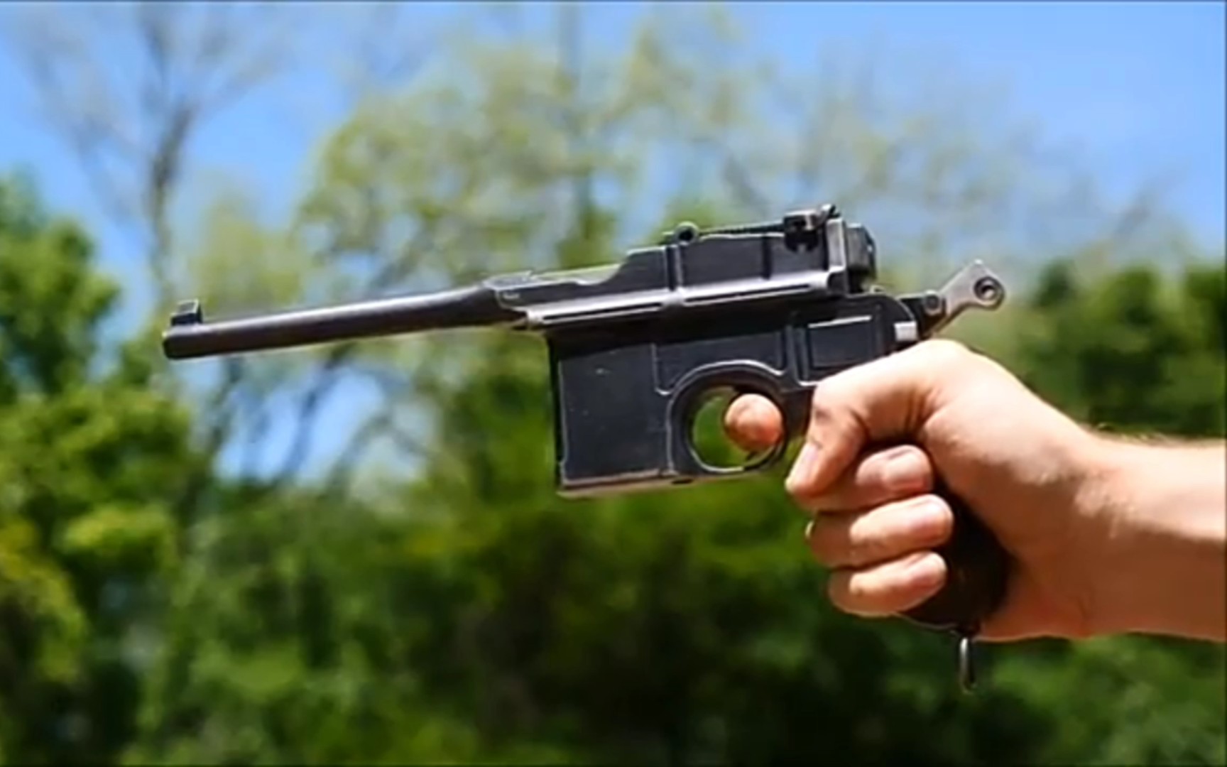 【毛瑟c96手枪】抗日战争中国军队装备最多的手枪,人送外号"盒子炮"