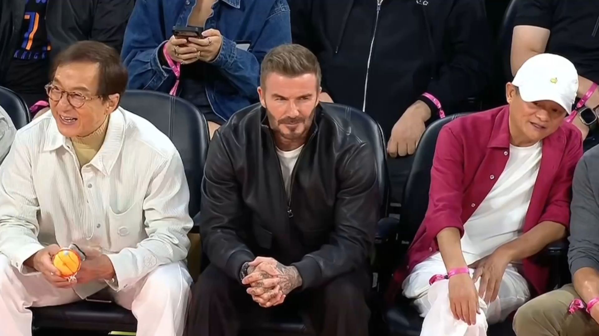 澳门NBA看台名场面！马云贝克汉姆成龙同排观赛，跨领域大咖齐聚