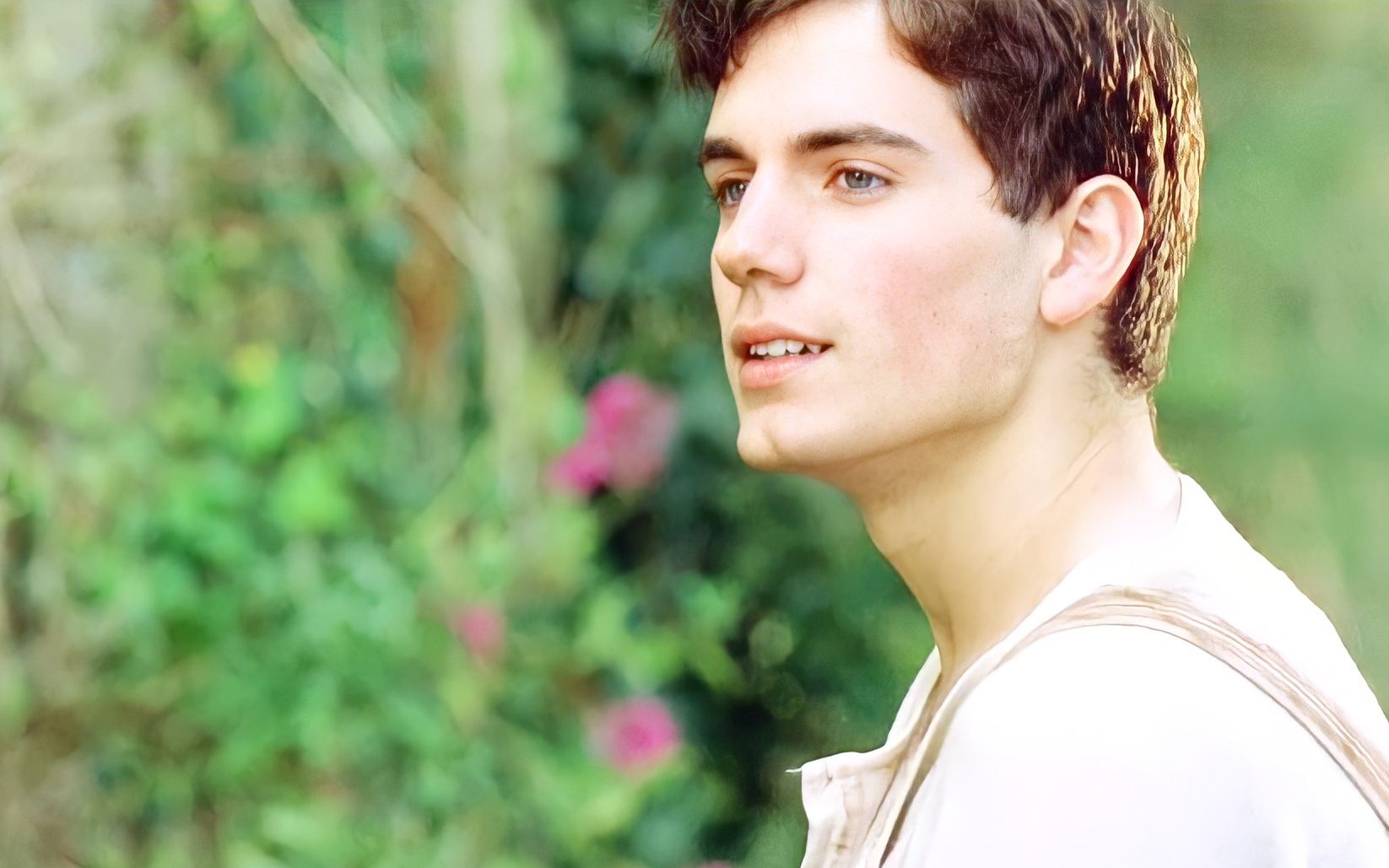 亨利·卡维尔 20岁前,一直像位等待亲吻的羞涩新郎‖清纯