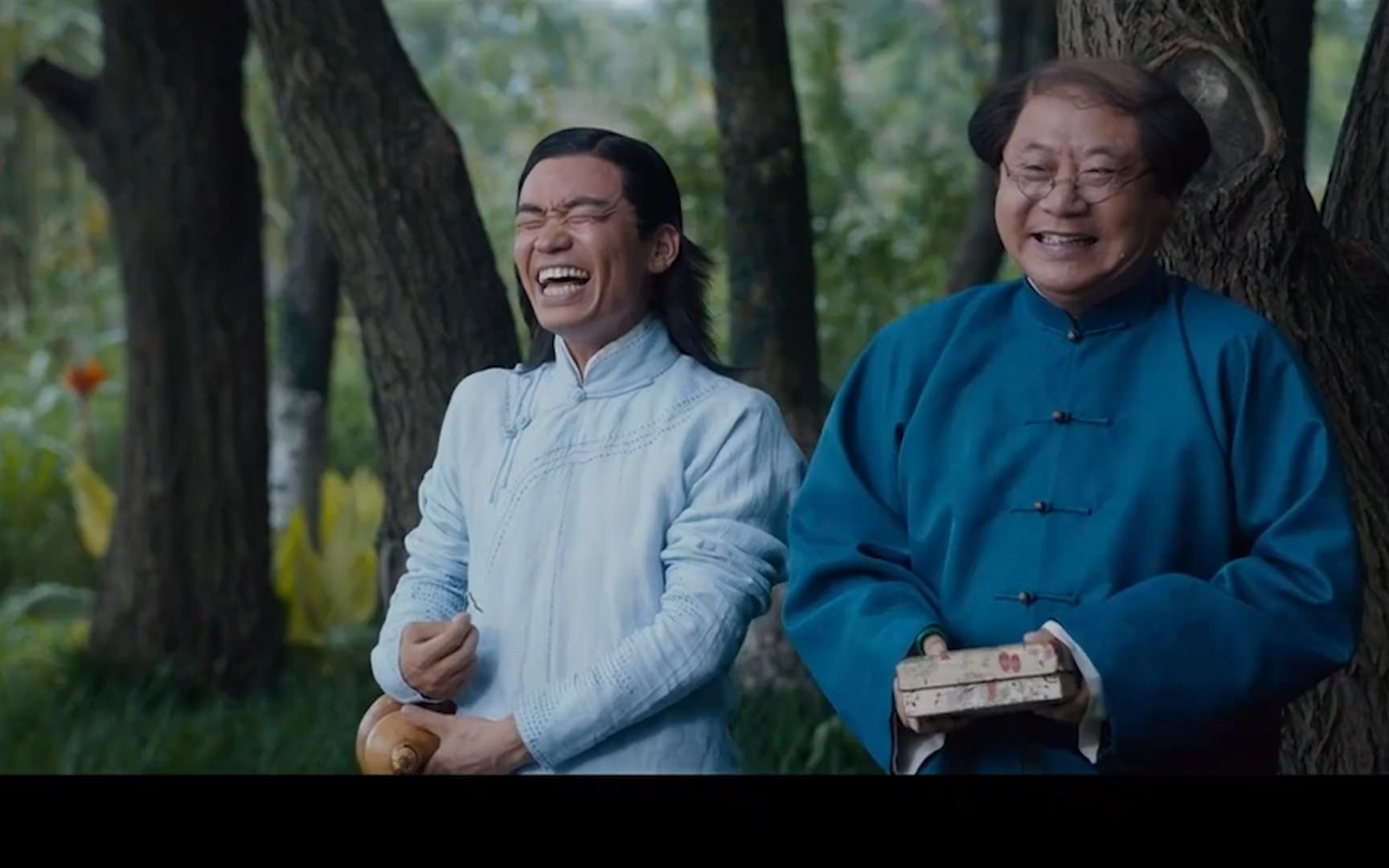 道士下山:师傅师娘动静太大,小伙好奇半夜偷看