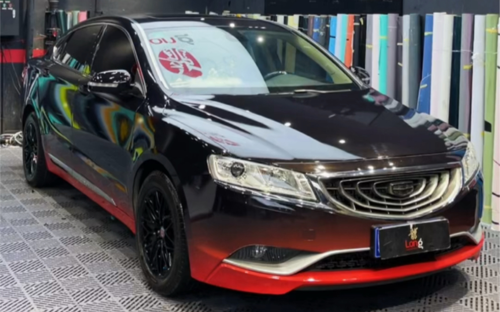 吉利博瑞 黑红渐变