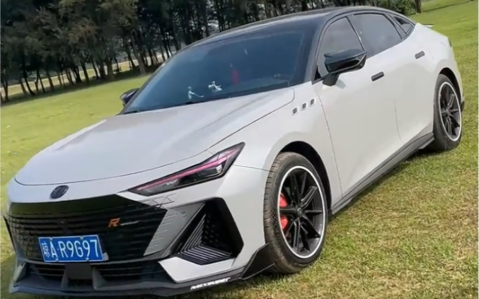 别问改装多少钱,问你青春还有多少年.#长安univ