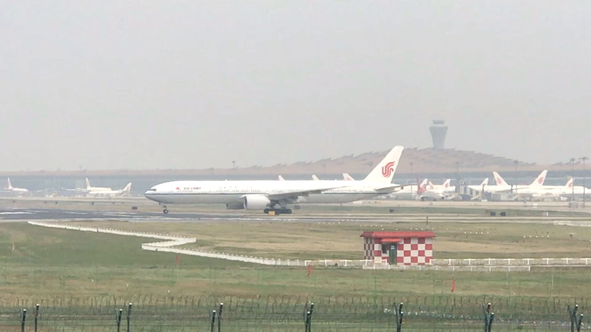 北京首都机场八卦台拍机2