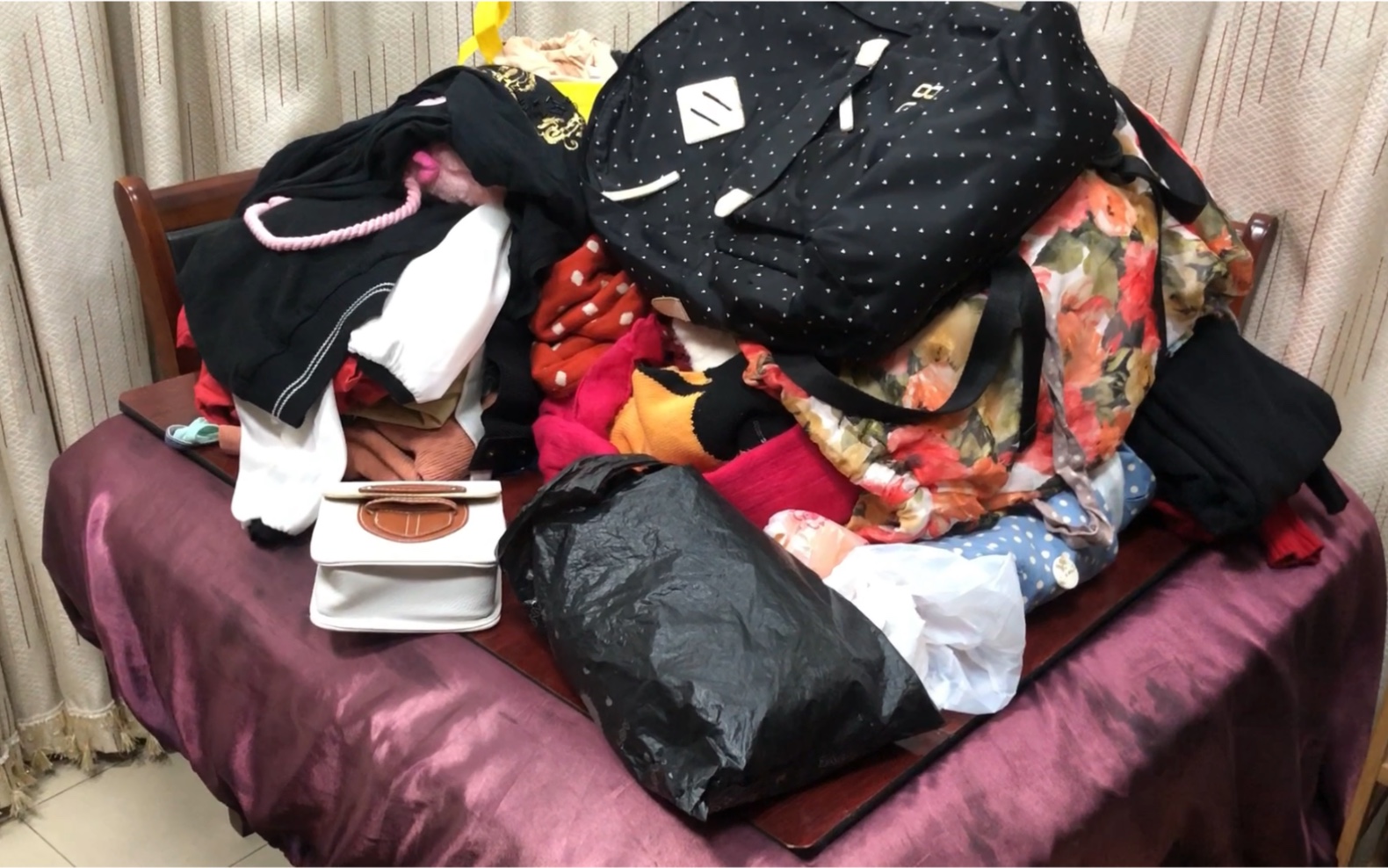 换季衣橱整理,丢丢丢～_哔哩哔哩_bilibili