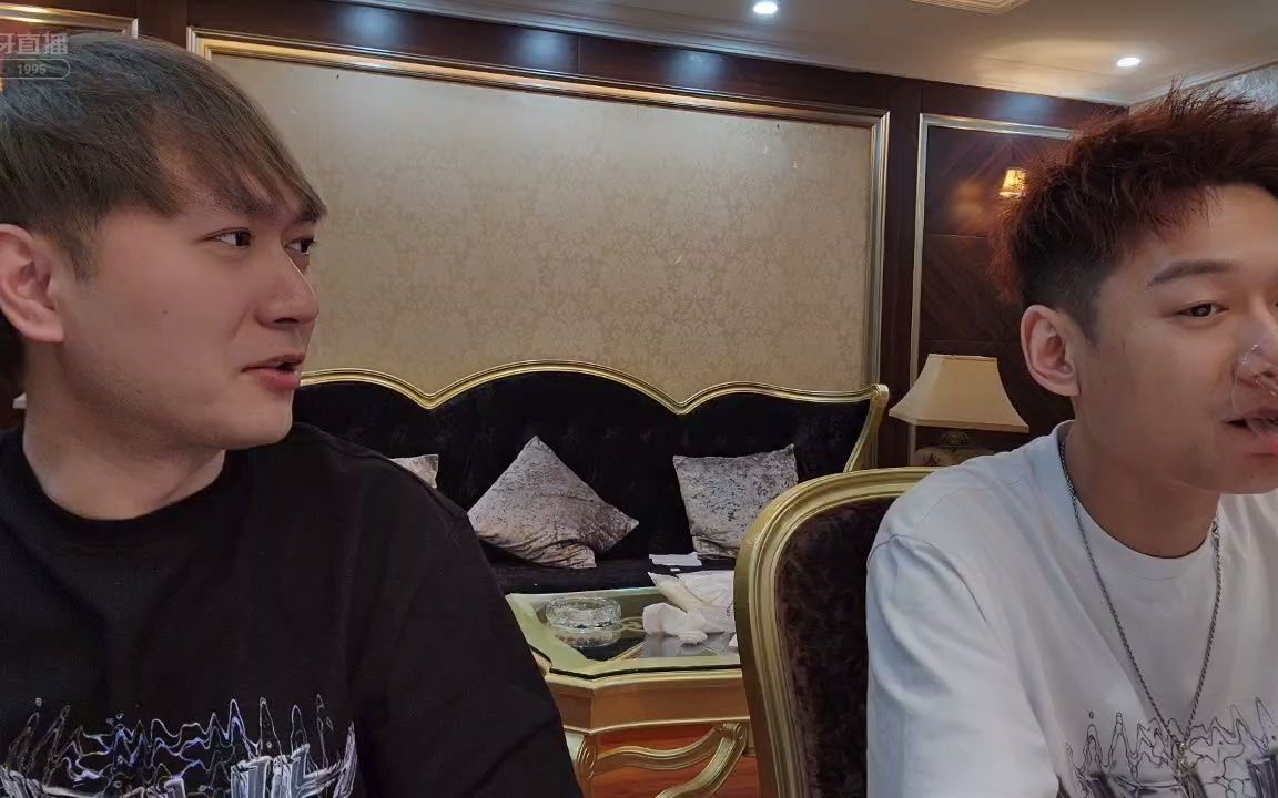 小小小酷哥20220505--08武汉出发成都(和洋气黄吃饭)