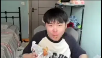 小猪吃汉堡