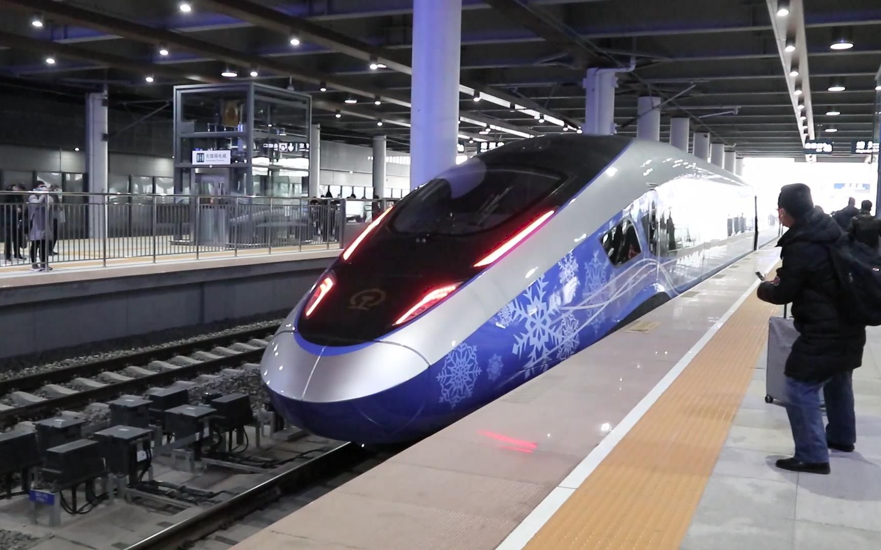 1月8-9日追冬奥彩绘动车组记