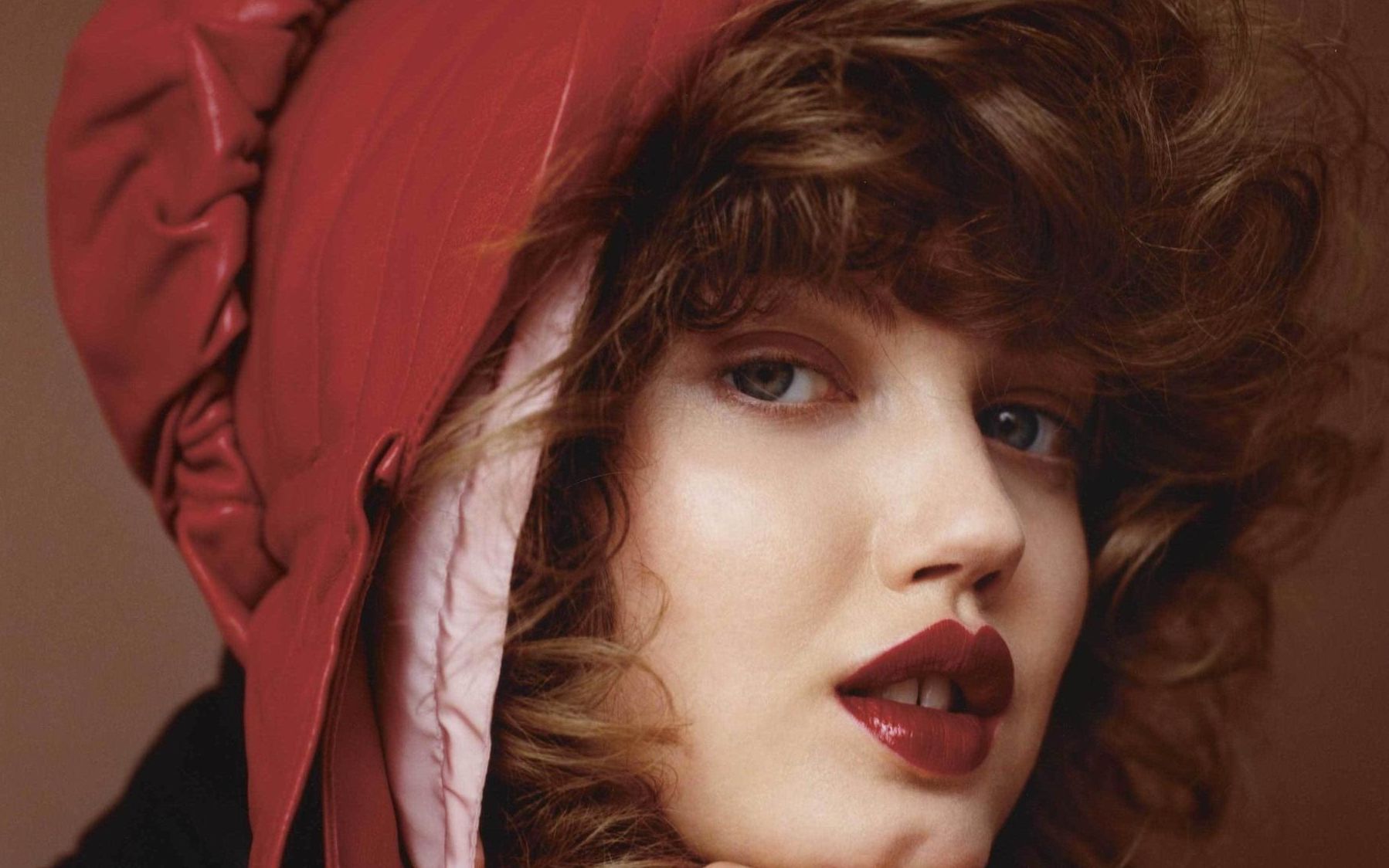 超模 | 可可爱爱肉嘟嘟-美国超模猪妹lindsey wixson