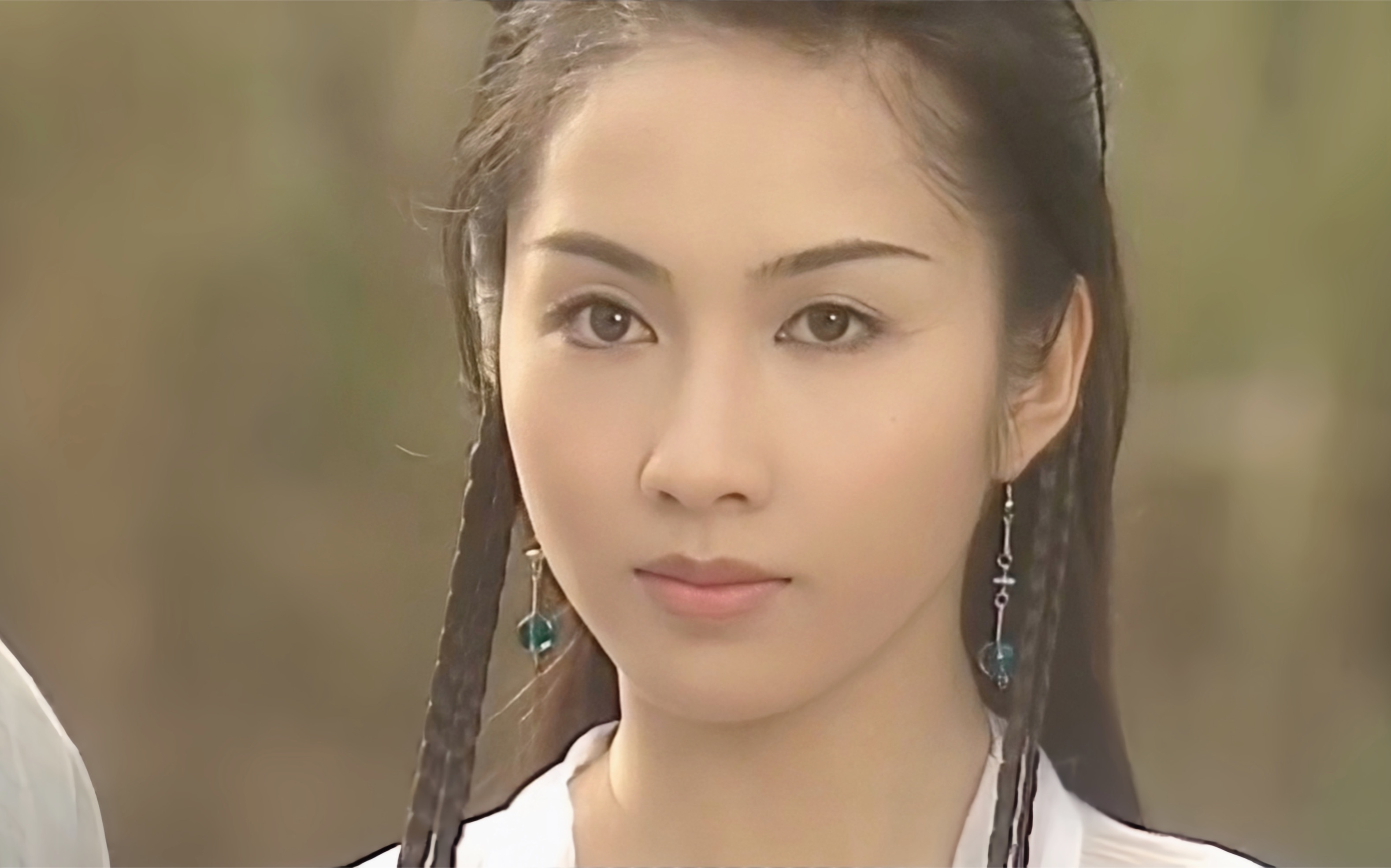 贾静雯版赵敏对比黎姿版赵敏,你更喜欢哪一版呢