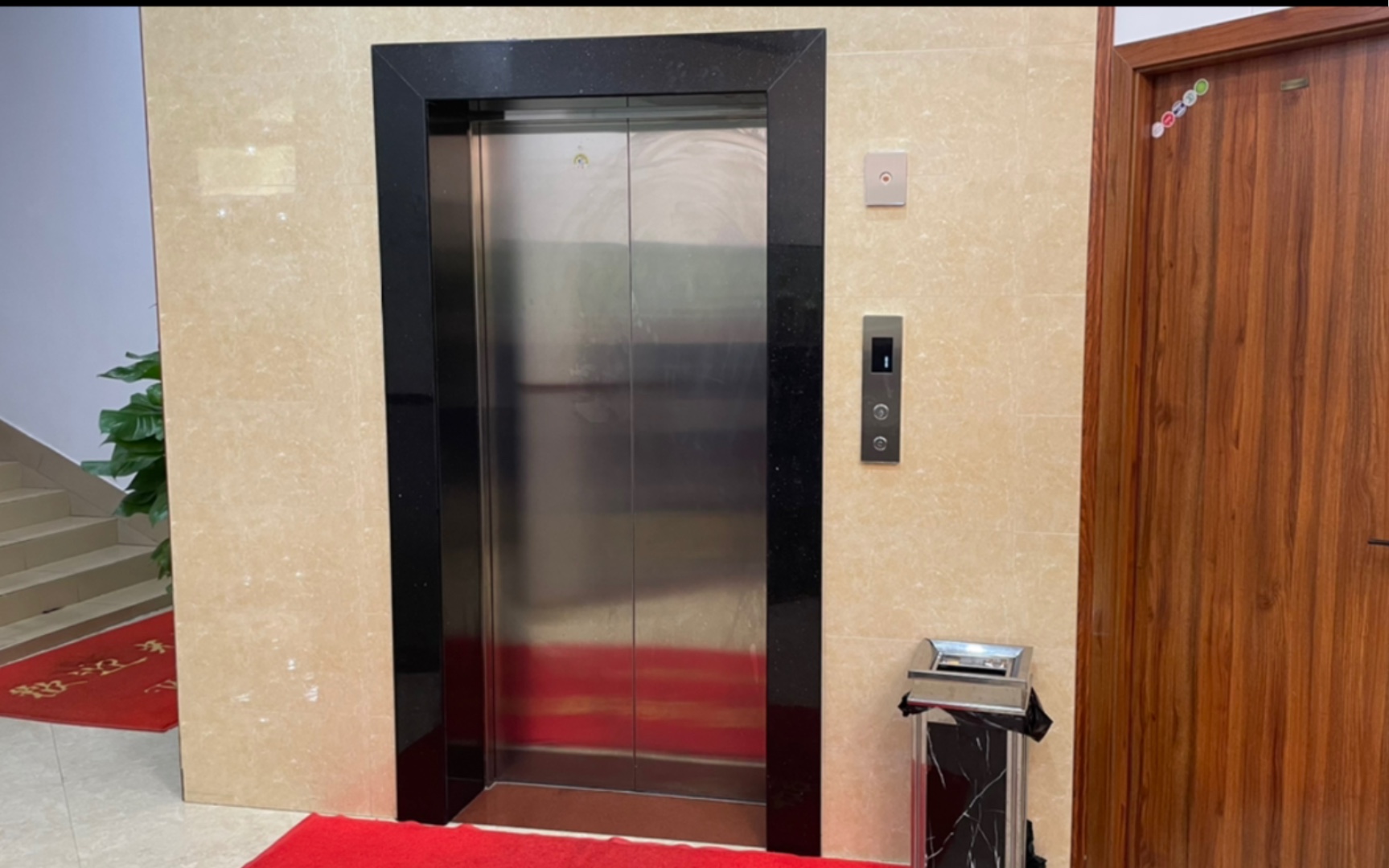 【不务正业系列】柳州市城中区柳恒食府西奥牌载客电梯乘坐体验