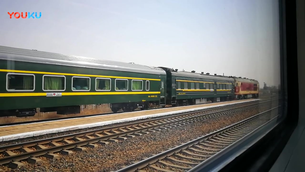 k7063次康金井站发车k7054次技术停车有大量原色