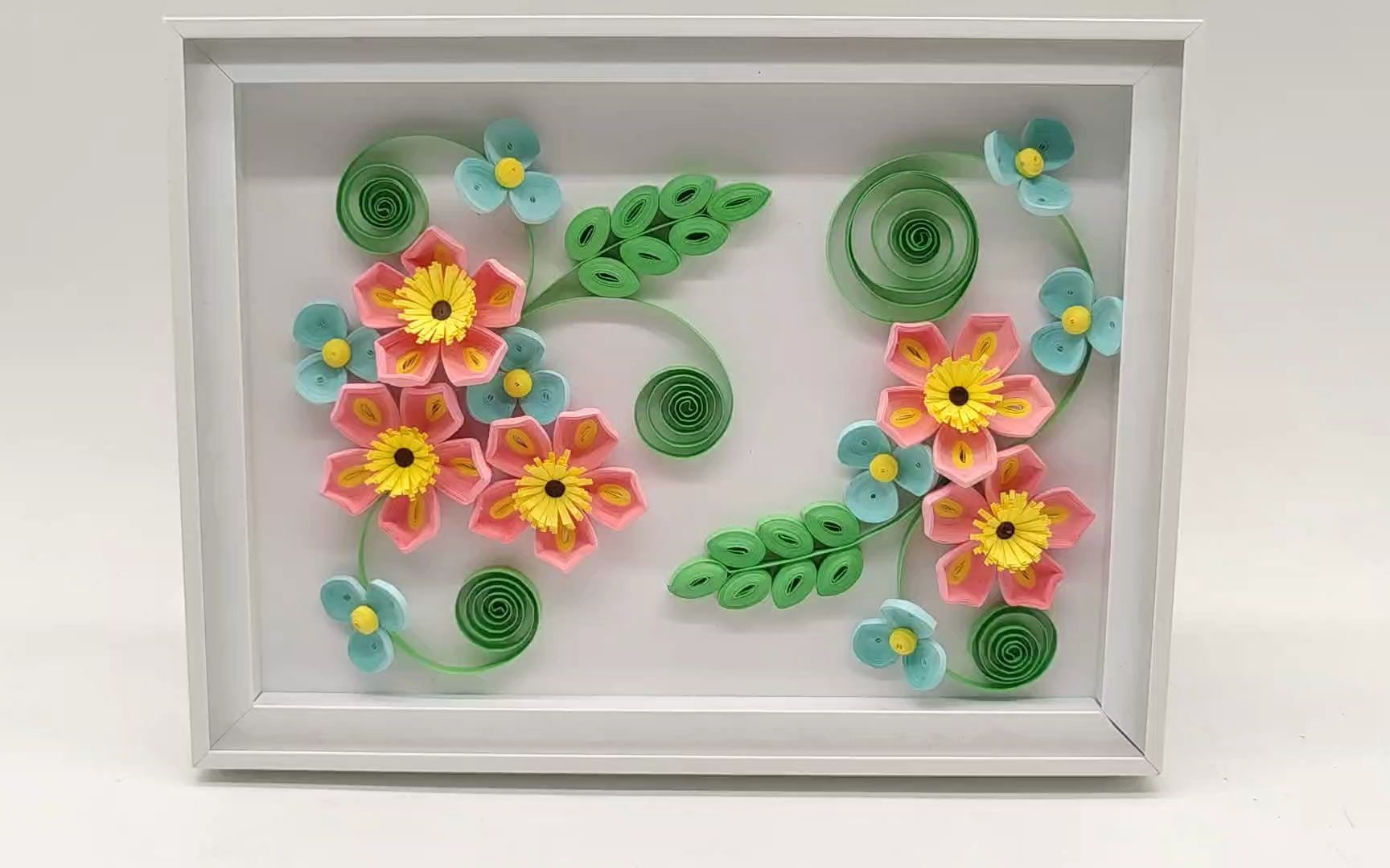 来跟着大叔一起手工制作漂亮的衍纸画吧!