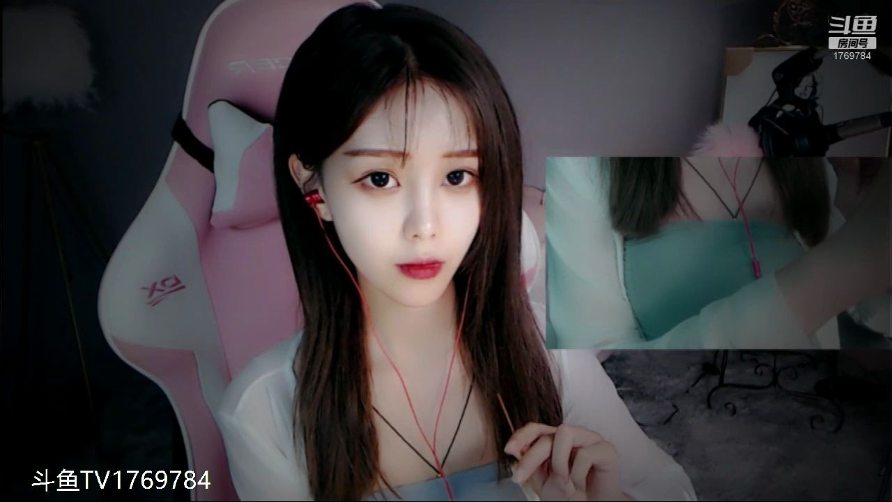 尤优baby你的初恋女友睡前晚安之直升机女友撒娇三连