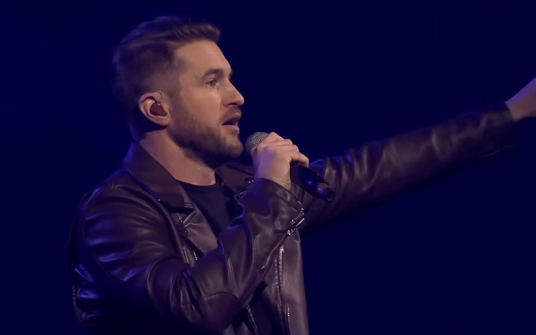 【纪念】"他治愈了无数人,却治愈不了自己" 万人合唱《the nights》