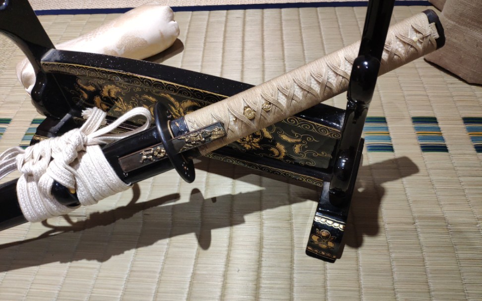 国产小柄艺术武士刀-改造效果.