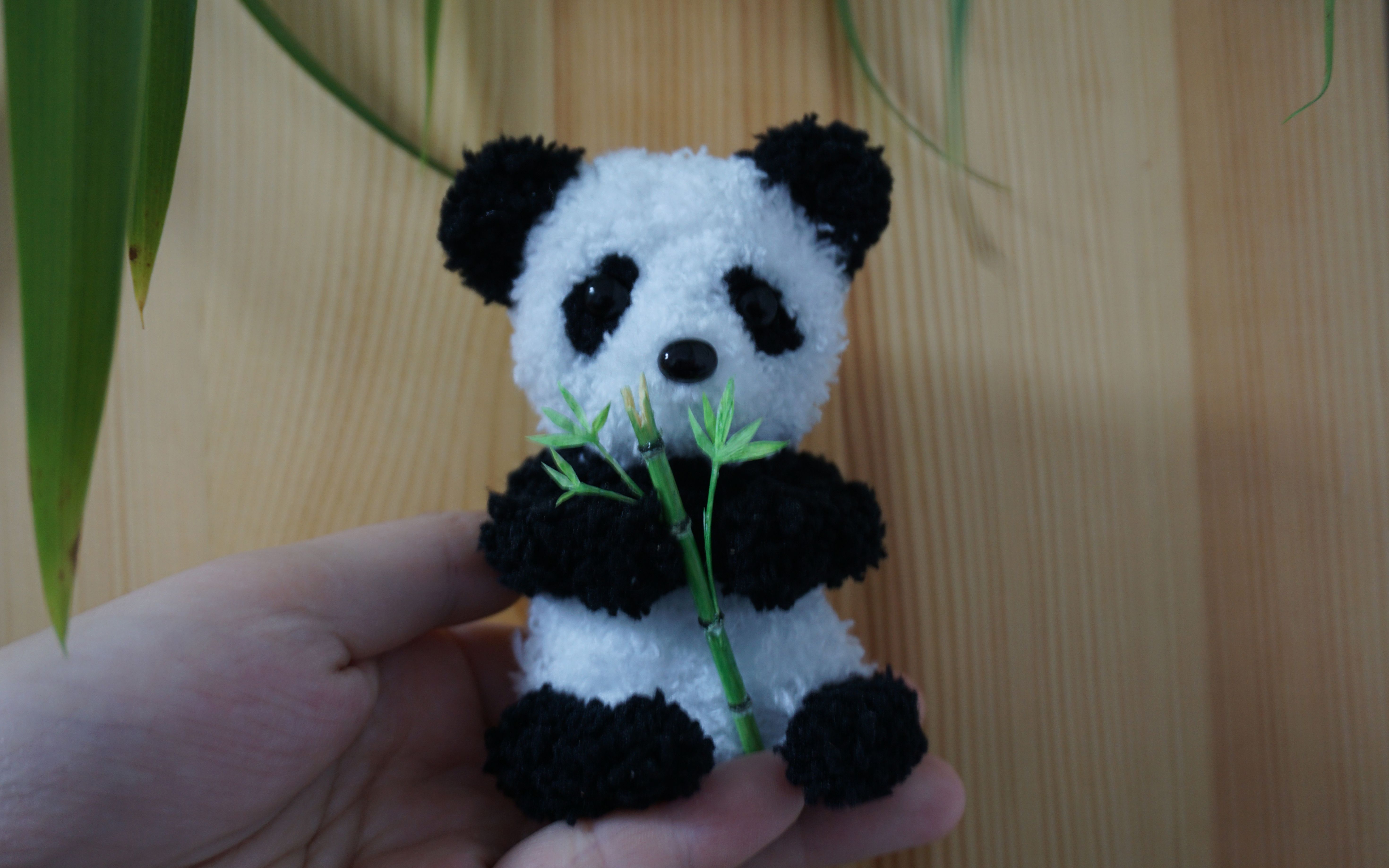 扭扭棒啃竹子的小熊猫有竹子制作方法大家要看到后面哦