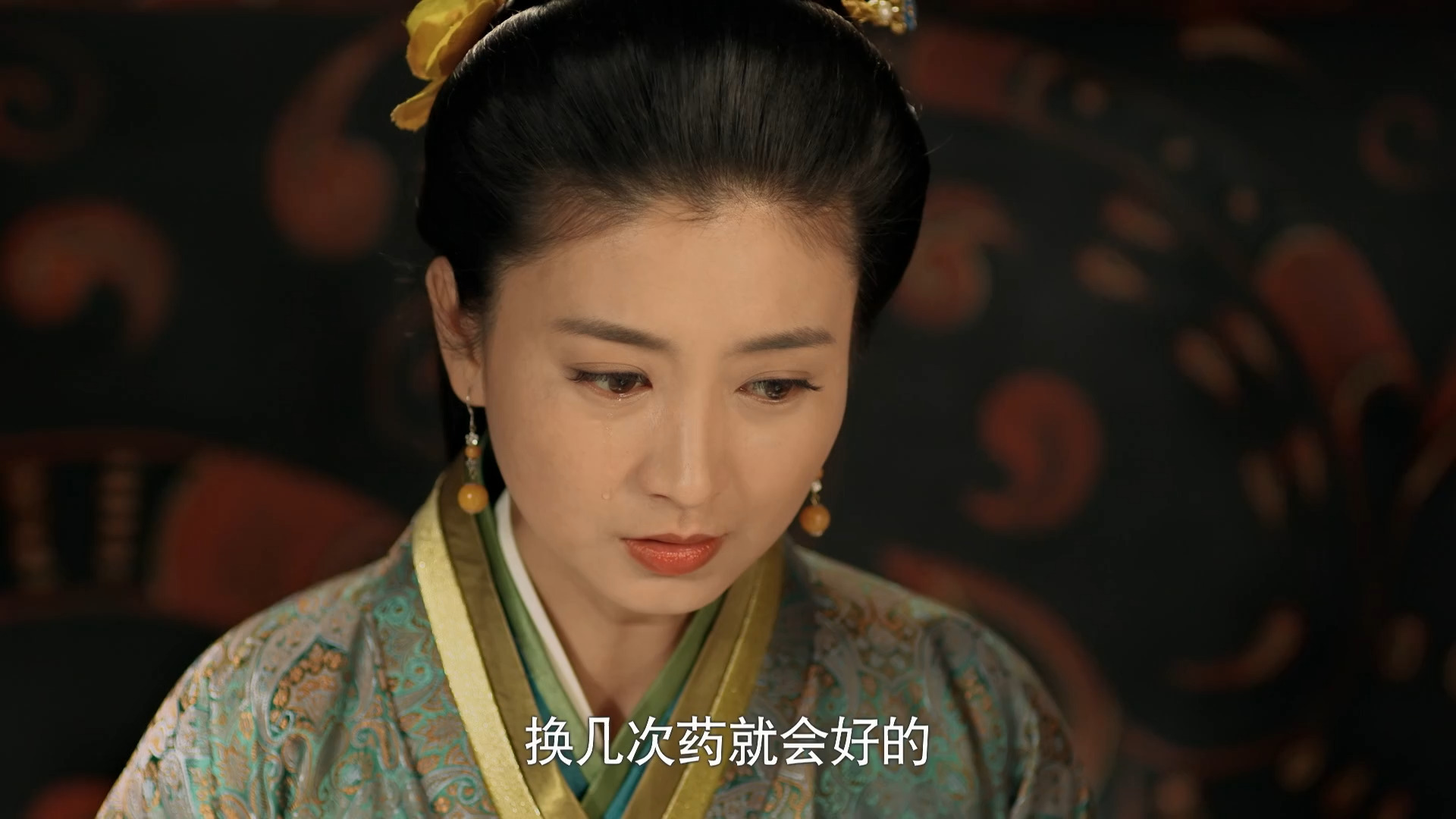 芈月传:樊长使儿子被嬴荡欺负,但嬴荡是王后儿子,樊长使只能忍