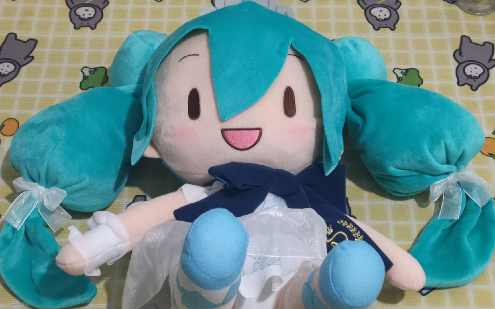 脑袋有点扁的15周年蝴蝶结fufu好傻好可爱