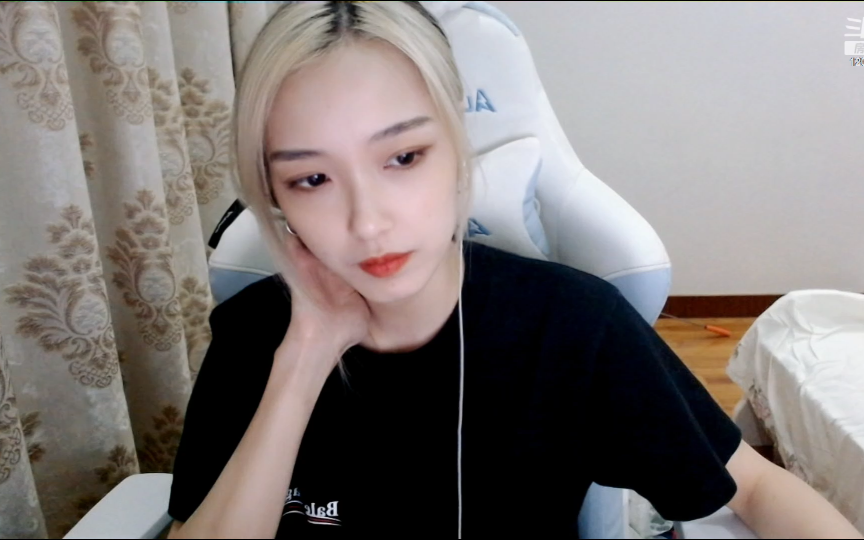 【斗鱼王玲佳】5月04录播_哔哩哔哩_bilibili