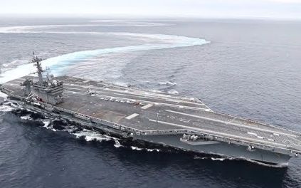 [图]【美国海军飙车系列】亚伯拉罕·林肯号航空母舰(CVN-72)高速极限转弯