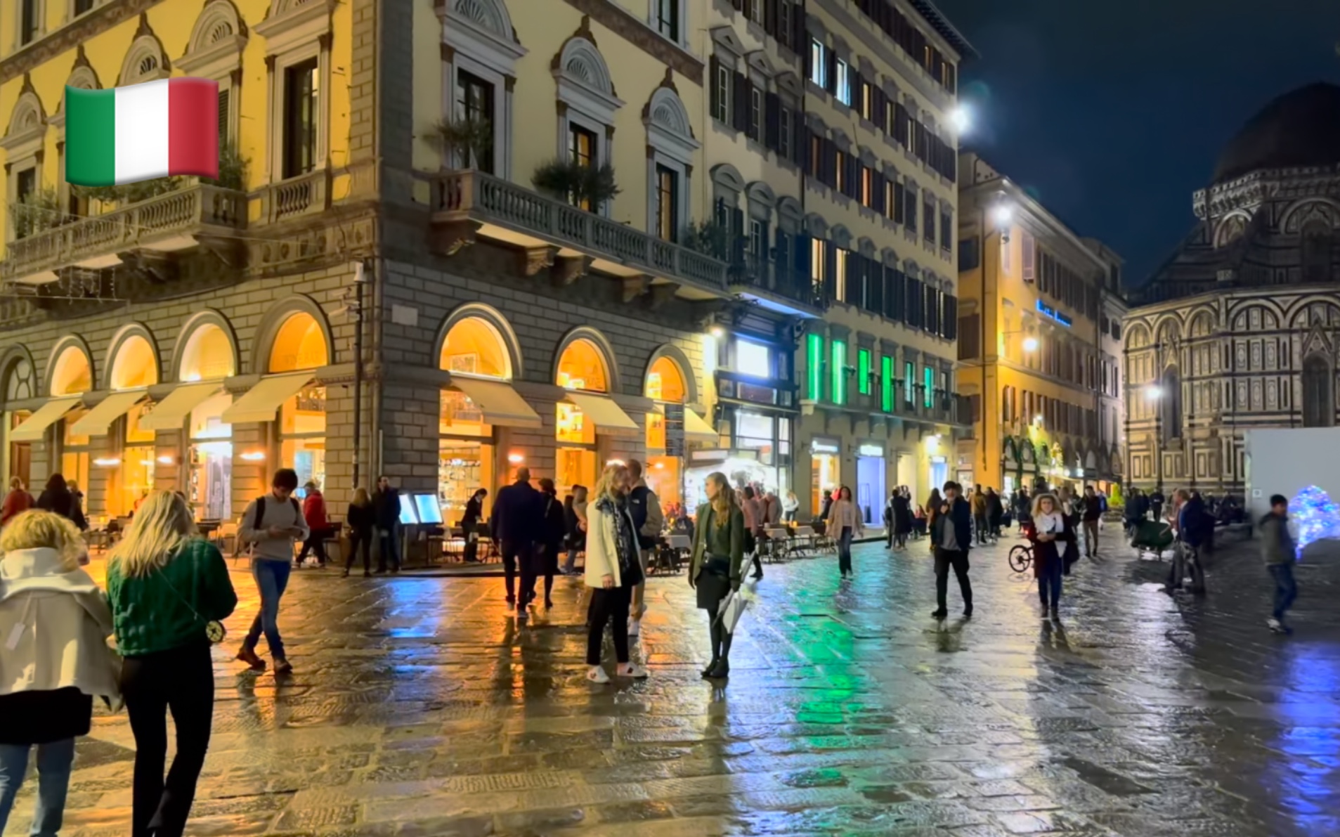 意大利风情街 夜景图片