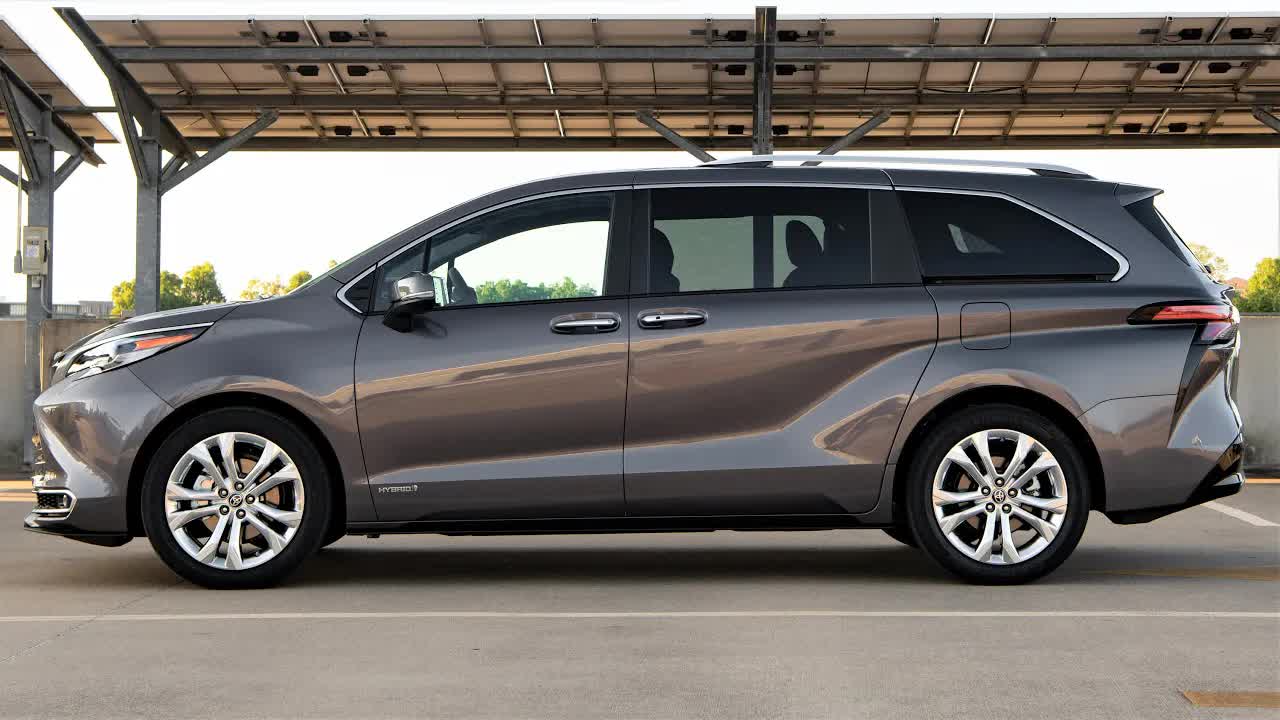 [cars]2021丰田锡耶纳白金-安全实用的家用货车