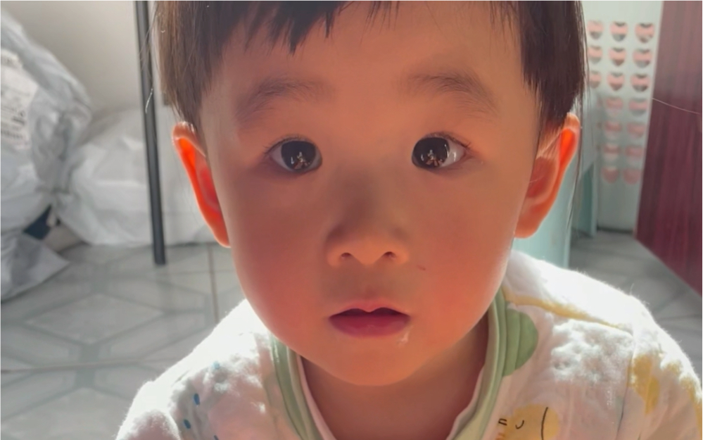 记录花花23m  这是想要在2岁前拥有一个完整的童年吗?