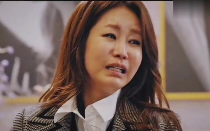 顶楼珍妮妈妈疯了直接威胁周丹泰让周丹泰不爽