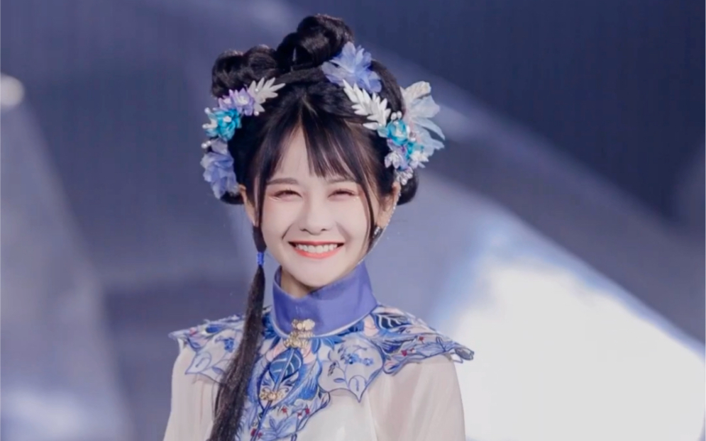 杨馥羽走秀国风大赏淘宝造物节