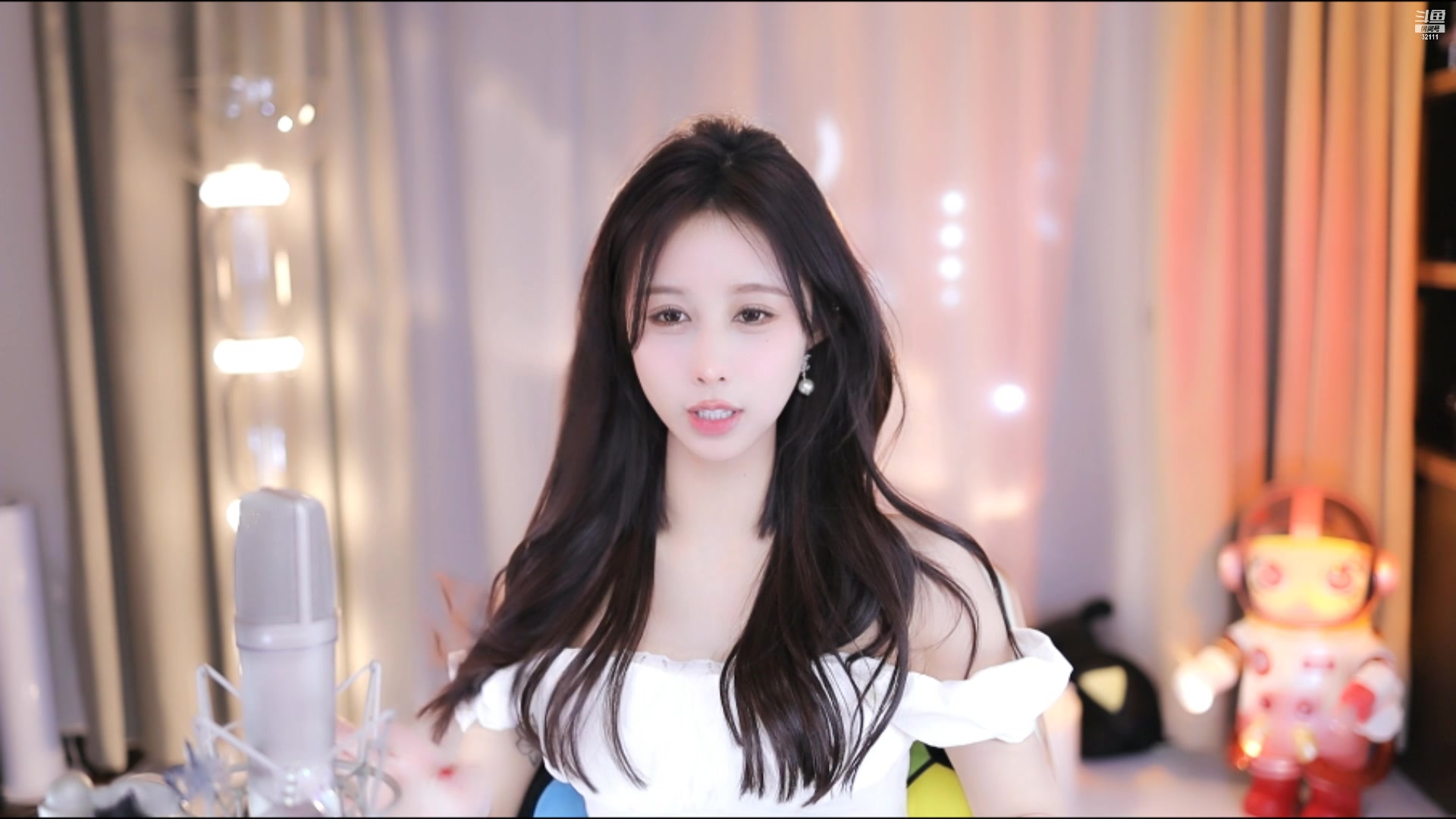 直播原画三岁伊丶晚上九点见啾咪2022年8月12日直播回放