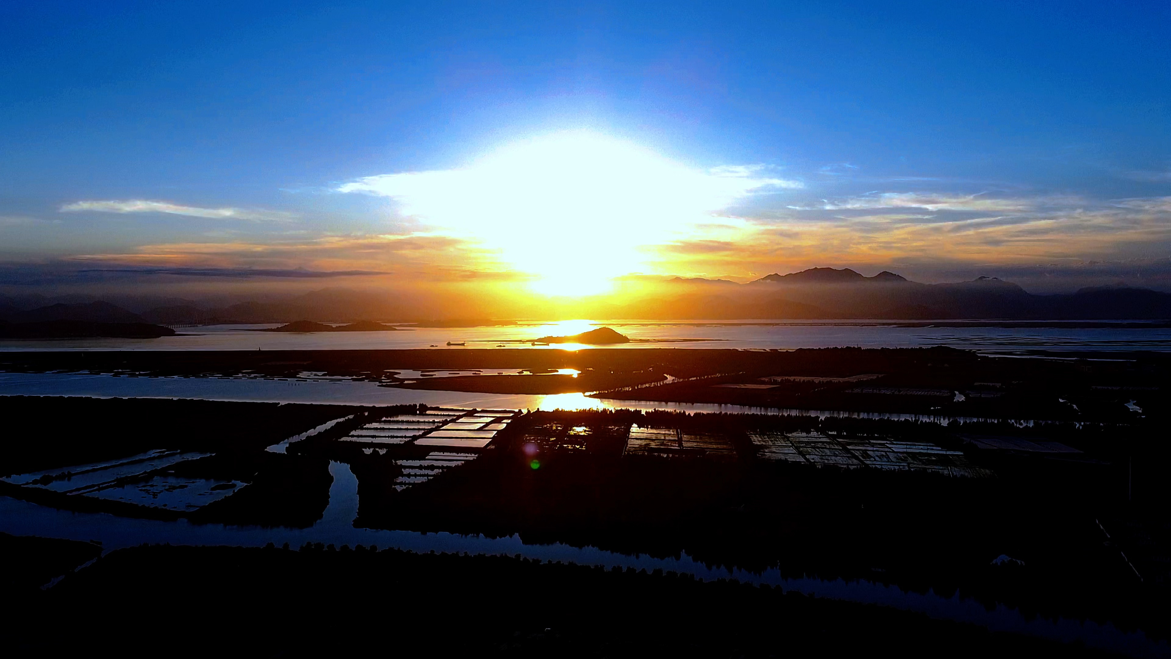 vlog230615-飞高遥拍夕阳下的乐清湾