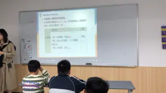 Télécharger la video: 1003桃苑初一2