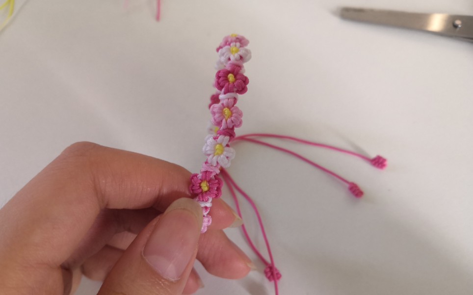 【手工打卡】小雏菊手绳【编绳】超级清新自然的渐变小花手绳 只需要